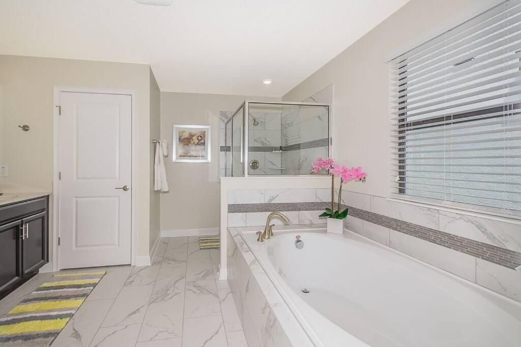 Luxury Villa Inside Storey Lake, Kissimmee - No Extra Fees מראה חיצוני תמונה